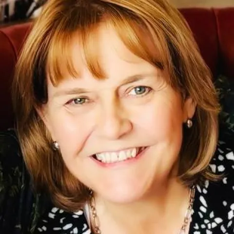 Suzanne Lake