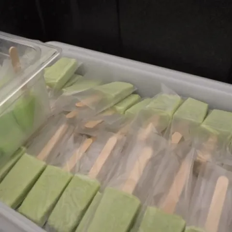 Avocado popsicles