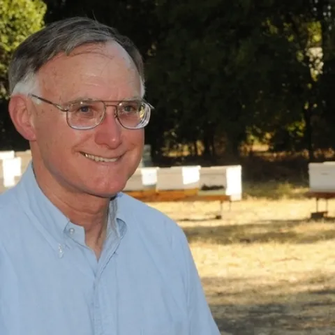 UC Cooperative Extension apiculturist Eric Mussen (1944-2022) of the UC Davis Department of Entomology and Nematology, at the Harry H. Laidlaw Jr. Honey Bee Research Facility apiary. Image taken in 2010. (Photo by Kathy Keatley Garvey)